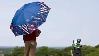 Weatherman Umbrella releases new patriotic line supporting 'Folds of Honor'